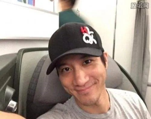 王力宏牛津大学开讲：祈祷各族人民以爱包容世间万物