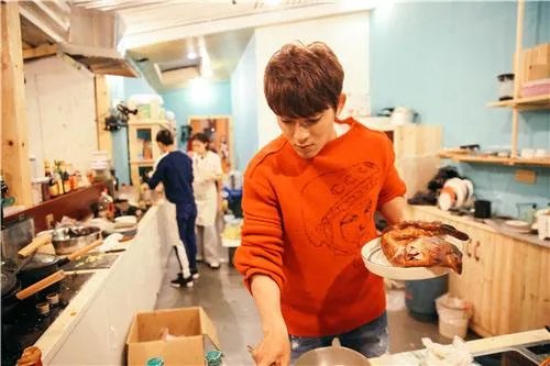 陈翔哭了是在哪个节目上？是真的哭了吗？