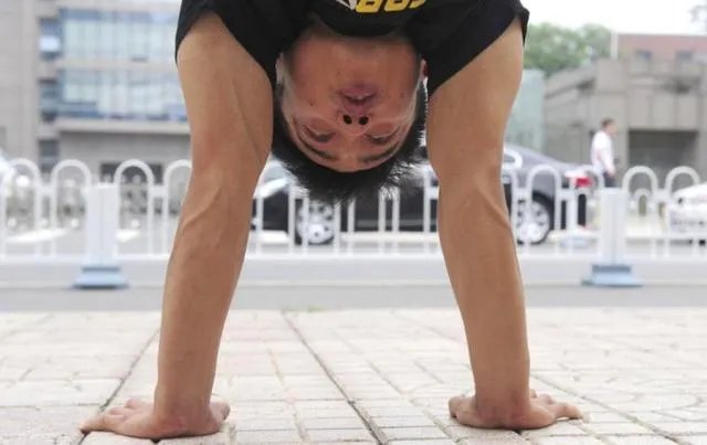 “世界体操冠军摇篮中的孩子：学了四年，我不想练了”，我们一定要把孩子培养成体操冠军吗？