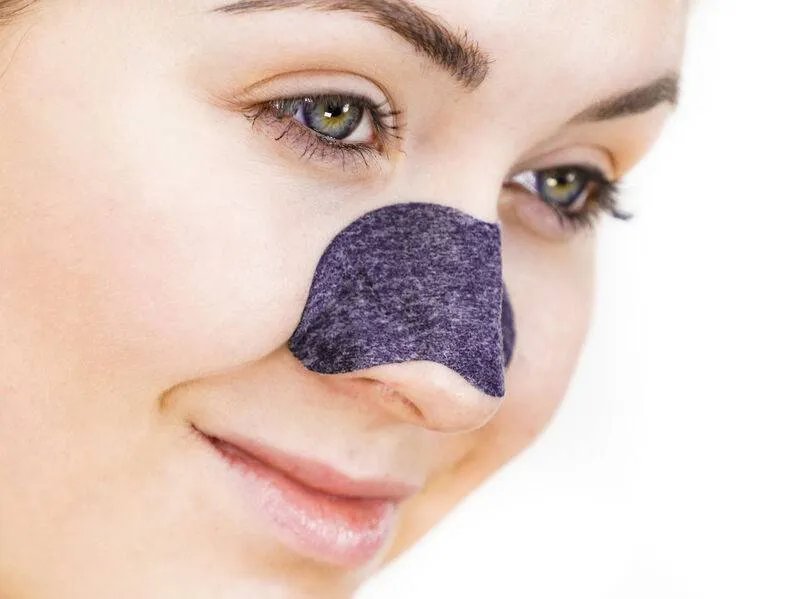 鼻子上的黑头怎么去掉