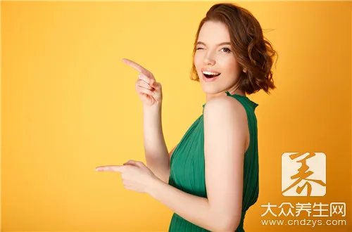 佩戴琥珀蜜蜡具体有什么好处呢