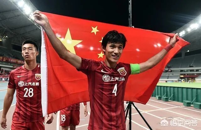 王燊超是中后卫？