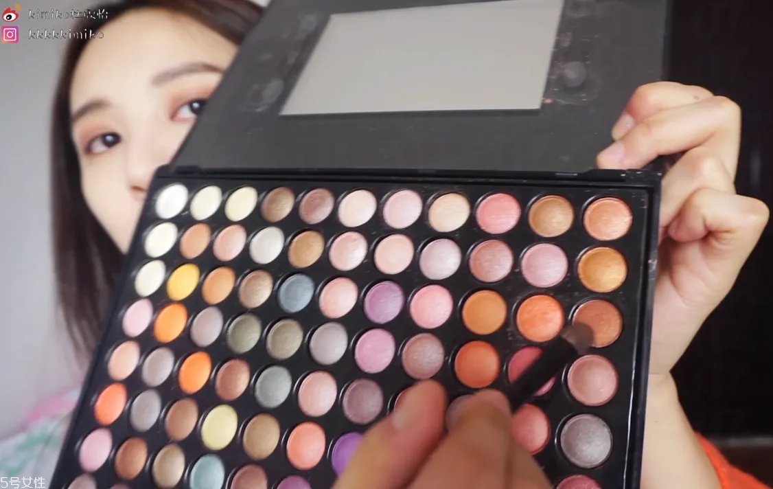 眼镜妆容怎么画图解教程