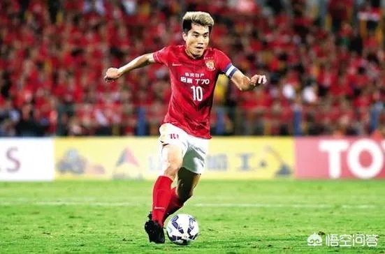 恒大38岁老将郑智送出世界级妙传，就连央视解说也被征服感叹！你怎么看？