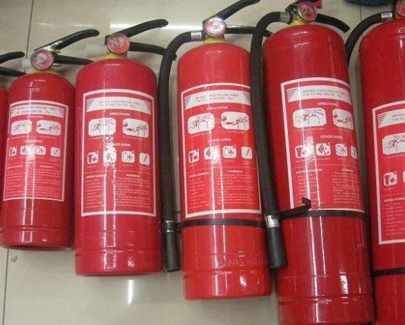 请问干粉灭火器的使用年限是多久