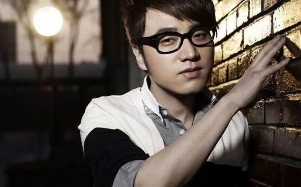 张杰俞灏明他们那届快男，前十强分别是哪些人？按名次说