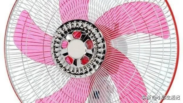 什么方法让风扇叶子不沾尘？