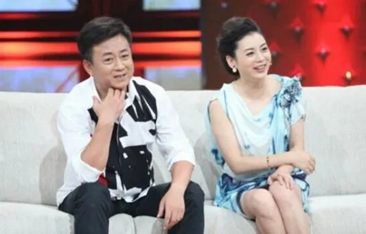 朱军的老婆是谁　揭秘成功男人背后的女人