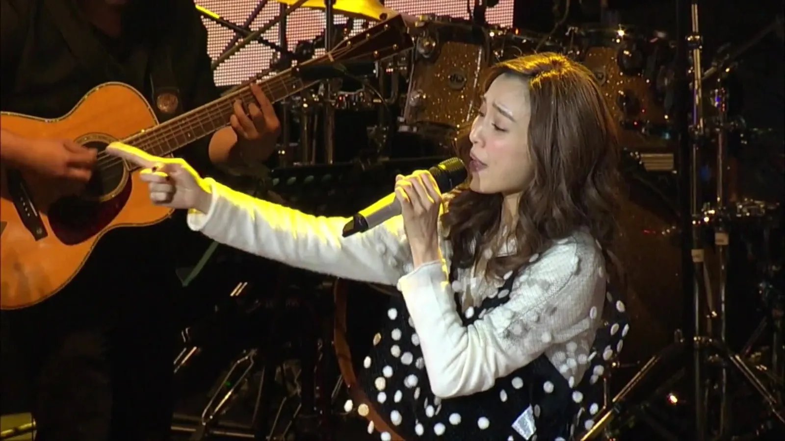 张孟妍、孔垂楠，女方大大方方承认所做的事情，而男方呢?