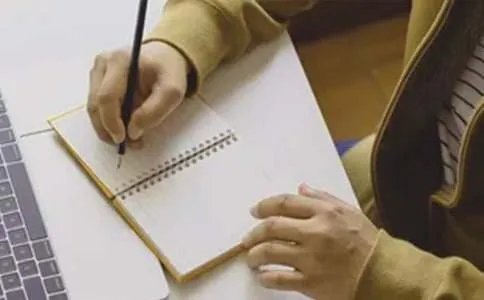 突然十年便过去读后感