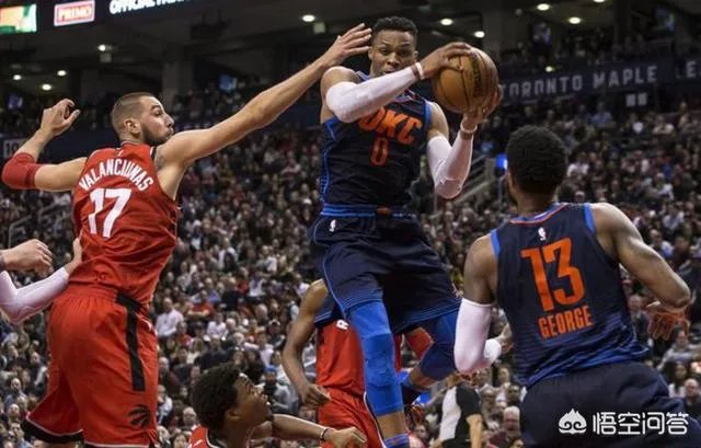 威少对阵热火狂摘18个篮板,如何看待他为了场均三双刷数据的行为?
