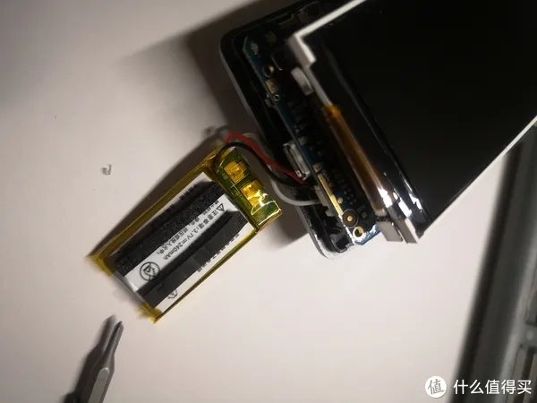 小蚁行车记录仪复活记（简单拆解+换电池）