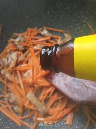 胡萝卜炒肉
