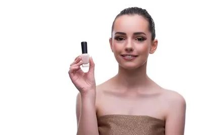 cc霜和bb霜有什么区别哪个好