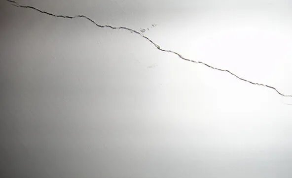 墙面为什么会出现裂缝 墙面裂缝怎么处理