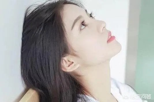 山东航空公司杨佳文