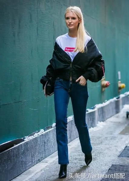 今年秋季比较流行什么样的外套呢？