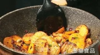 干锅土豆片
