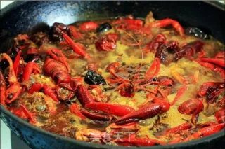 【秘制小龙虾】--为健康计，还是自己动手吧！