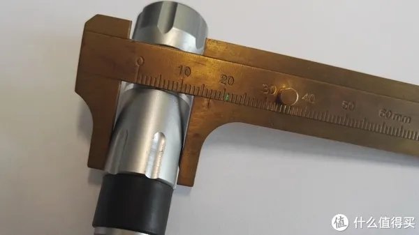 我的那些电动工具们 篇三十五：好用才是硬道理—小评手里在用的四款精修螺丝刀套装