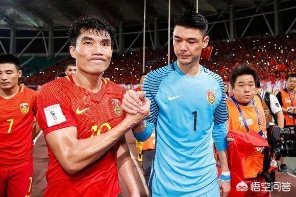 恒大38岁老将郑智送出世界级妙传，就连央视解说也被征服感叹！你怎么看？