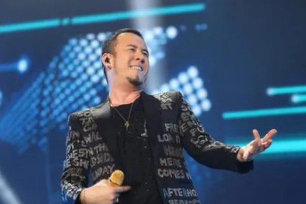 杨坤十大经典歌曲排行榜:《无所谓》上榜,第一无人能及