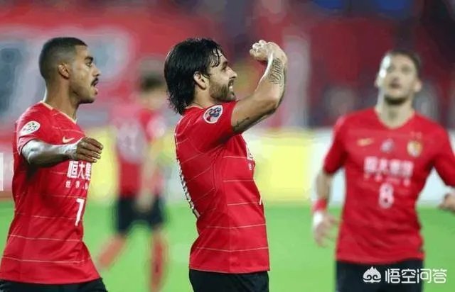 恒大38岁老将郑智送出世界级妙传，就连央视解说也被征服感叹！你怎么看？