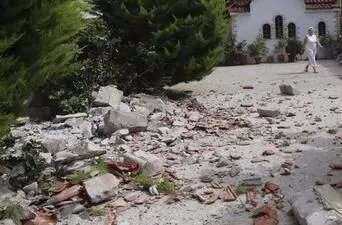 希腊海域发生地震是怎么回事？