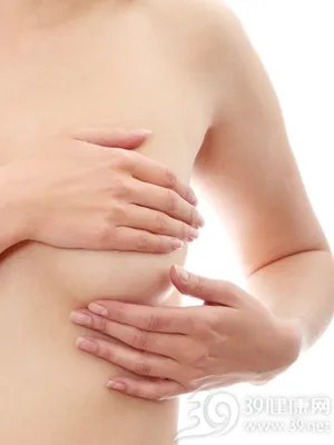 初中就有D罩杯？竟为多囊卵巢综合征