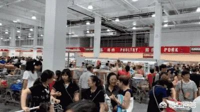 美国超市Costco上海店开业，茅台被抢光，爱马仕被抢光，半天就被买停业，你怎么看？
