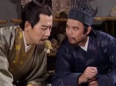 庞统和诸葛亮相比 两人究竟谁更加厉害