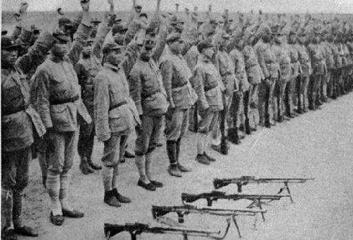 搞笑机枪扫射图片