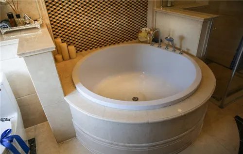 浴缸标准尺寸是多少  提前了解让浴室空间更合理