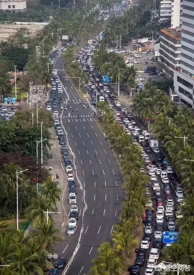 近日，海南海口因天气原因，旅客滞留严重，机票价格涨了10倍。为什么不提前做出预报？