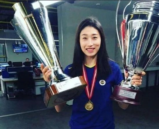 中国女排完胜韩国女排，单局打出25-4，世界顶级比赛中还有比这更悬殊的较量吗？