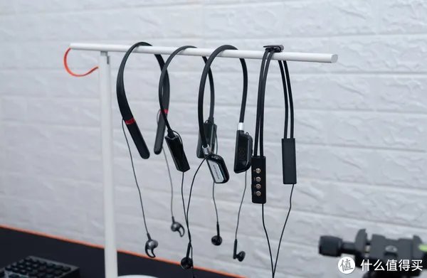 快避坑!4款无线监听耳机全面对比,看完再买不吃亏!