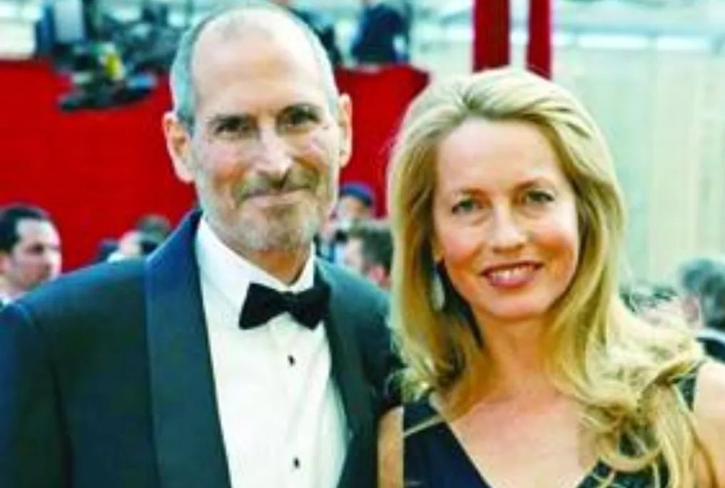 乔布斯遗孀劳伦娜未来裸捐巨额财产曝光后，为何被指“聪明女人”？