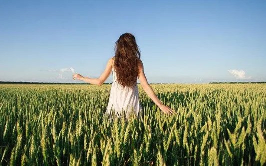 大家对唐嫣官宣的关注度为什么没有赵丽颖的高？