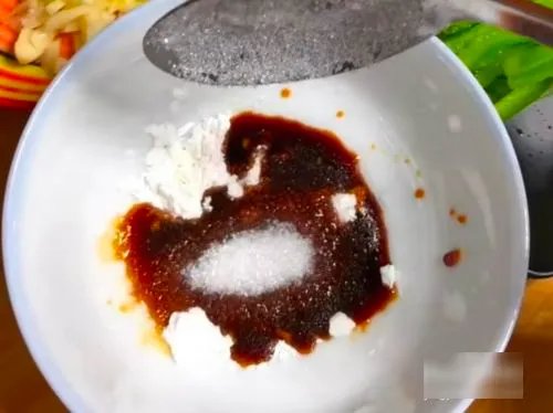 鱼香肉丝的做法家常菜视频