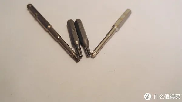 我的那些电动工具们 篇三十五：好用才是硬道理—小评手里在用的四款精修螺丝刀套装