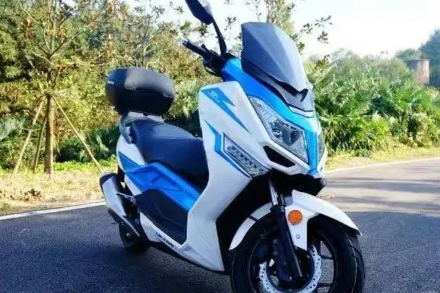 摩托车价格大全踏板摩托车多少钱一辆?