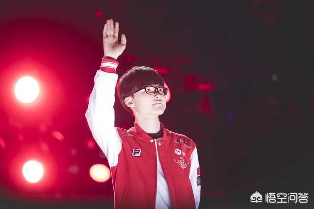 SKT对阵KT出现8级打18级巨大等级差距，现在的SKT究竟有多差？