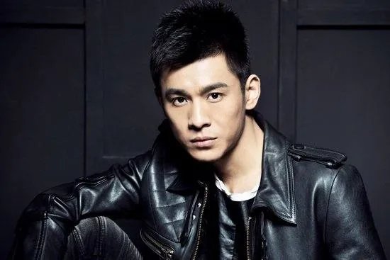 乔振宇与王丽坤恋爱8年，最后却分道扬镳，转身闪婚王倩一，啥情况？