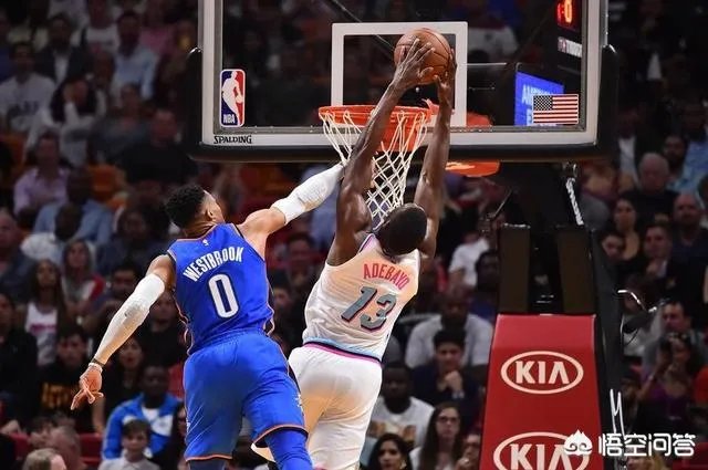 威少对阵热火狂摘18个篮板,如何看待他为了场均三双刷数据的行为?