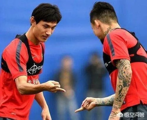 王燊超是中后卫？