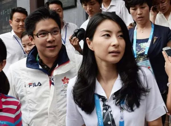 霍启刚前两任女友曝光，为何他却偏选择了郭晶晶？