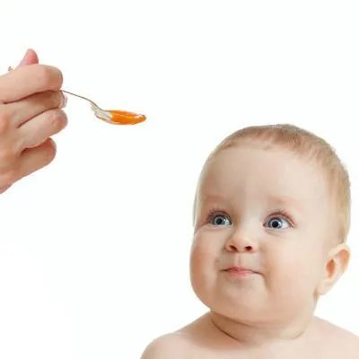 婴儿脸上得湿疹怎么办