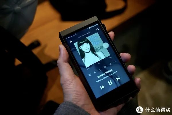 艾利和AK SP2000T评测：全球首款四解码三重运放架构播放器