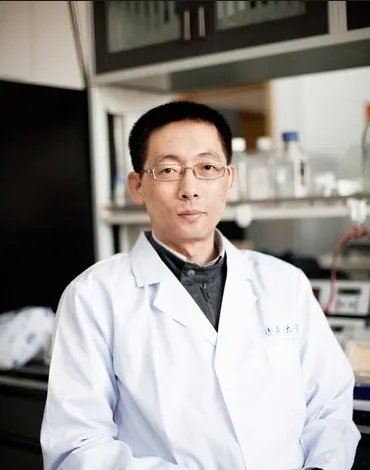 施一公为什么请辞清华副校长？