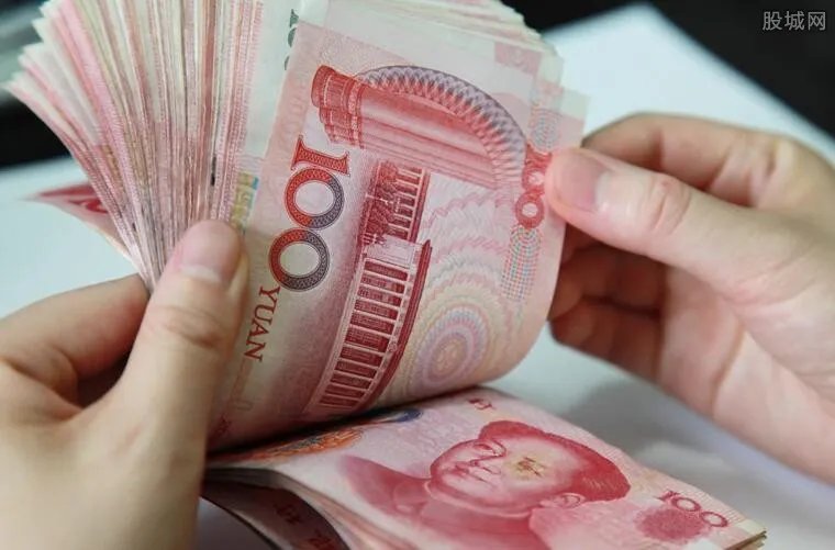 8岁博主年入1.8亿 网络直播为什么如此赚钱